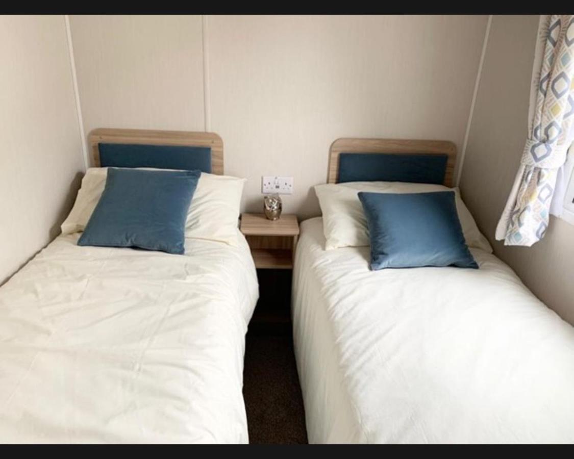 Exotic 3-Bed Caravan At Newquay Holiday Park New Quay Exterior foto