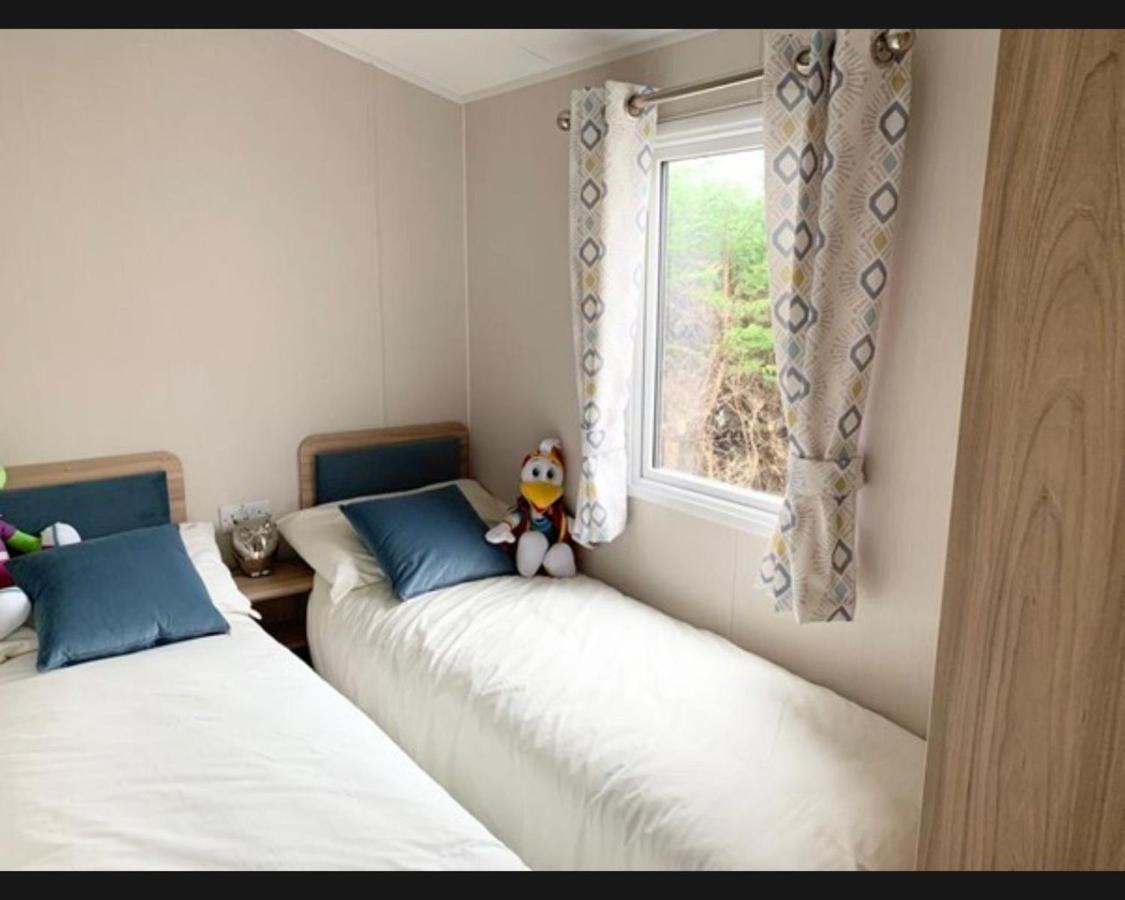 Exotic 3-Bed Caravan At Newquay Holiday Park New Quay Exterior foto