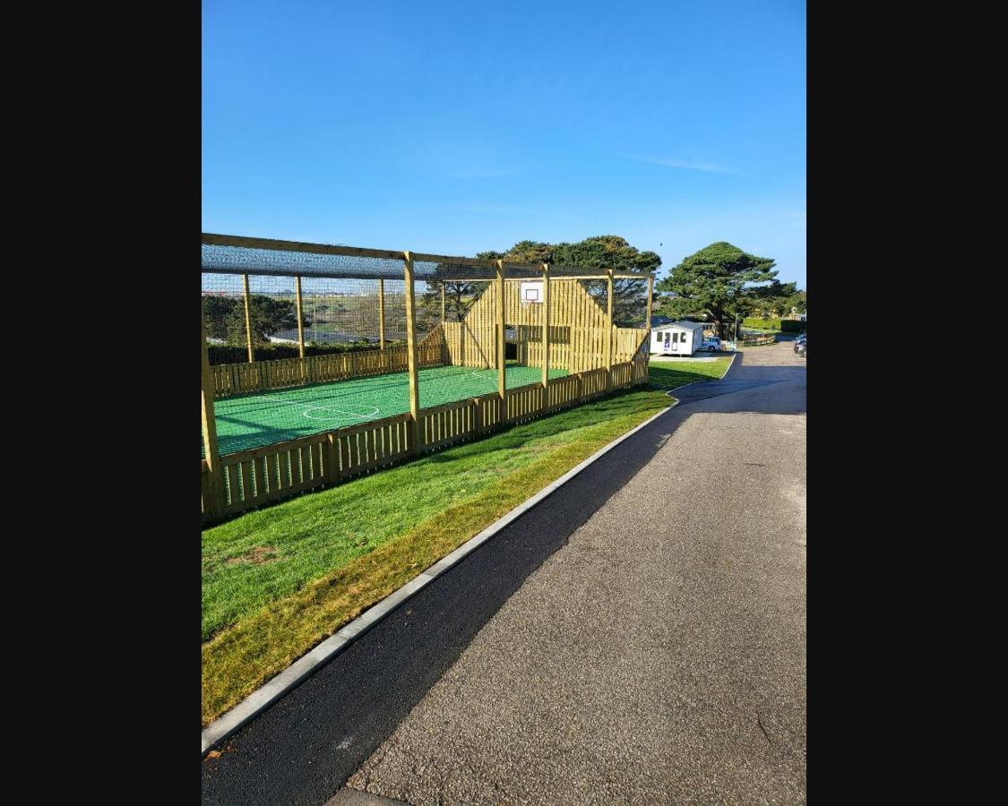 Exotic 3-Bed Caravan At Newquay Holiday Park New Quay Exterior foto