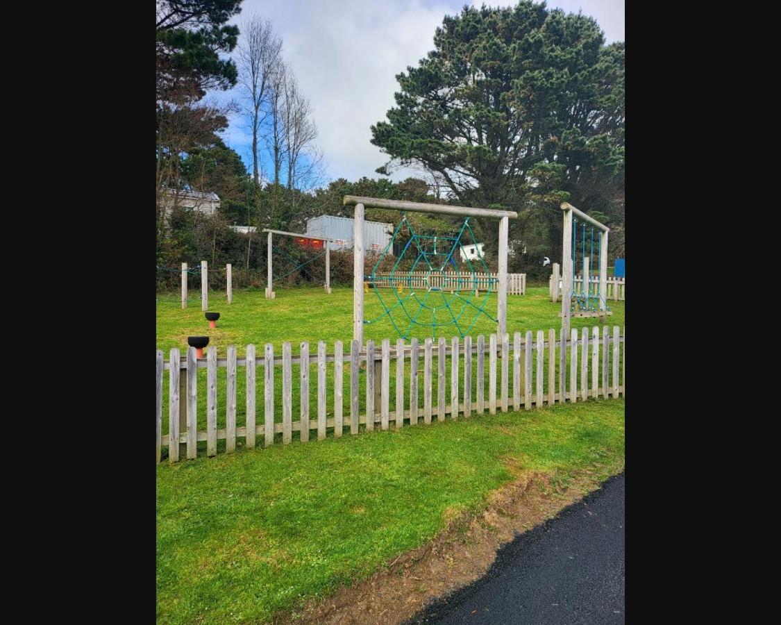Exotic 3-Bed Caravan At Newquay Holiday Park New Quay Exterior foto